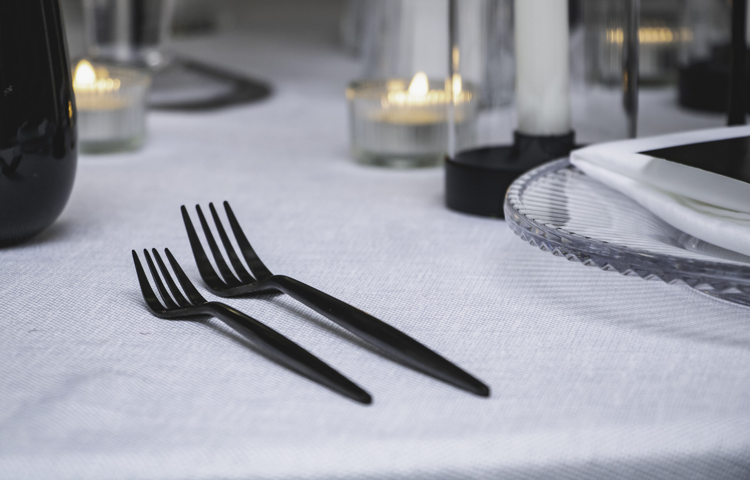 black cutlery